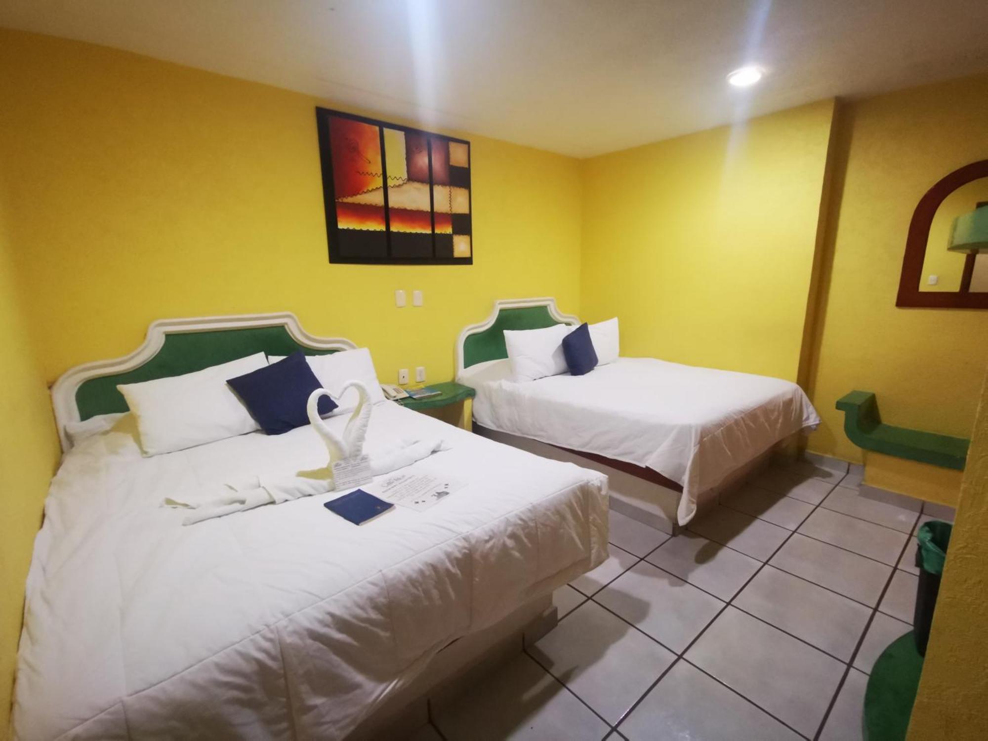Отель Casa Real Poza Rica Экстерьер фото